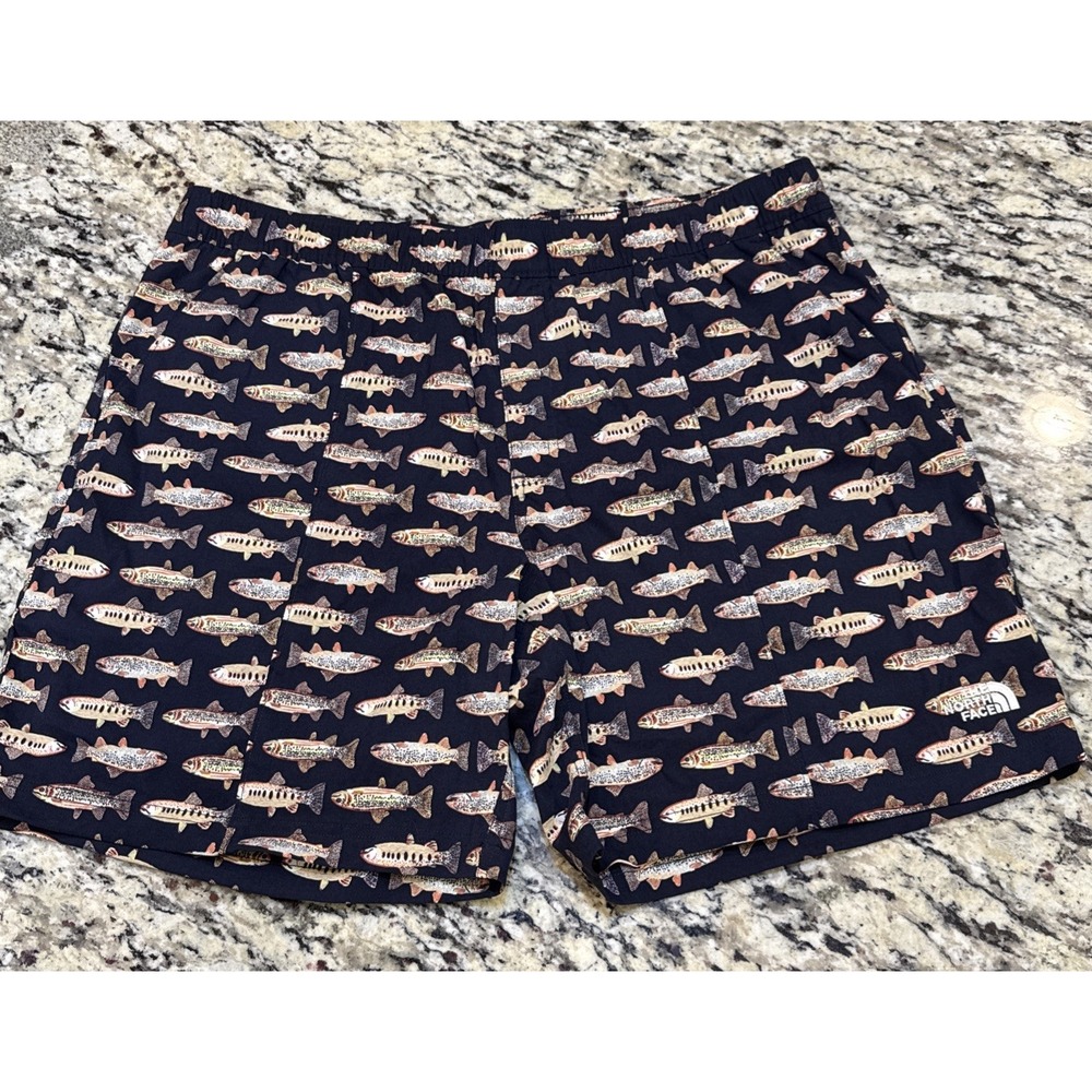 THE NORTH FACE Shorts Mens XL Classic V All-Over Fish Print Tech NEW Navy Blue
